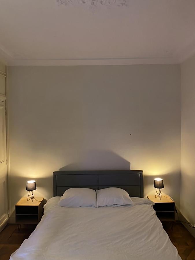 Spacious Apartment Next To Place Vendome Paris Exterior photo